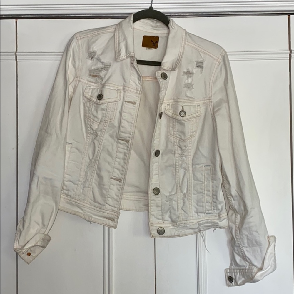 White vintage jean jacket